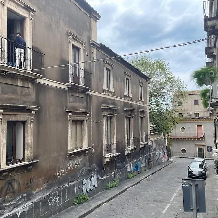 Cerami 13 Casa Nuccia In A Beautiful Pedestrian Area In The Center Apartment *